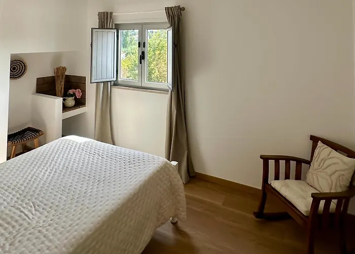 Casal Do Pequeno Feriehus Alcobaça